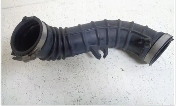 Suzuki SX4 S-Cross Air intake hose/pipe