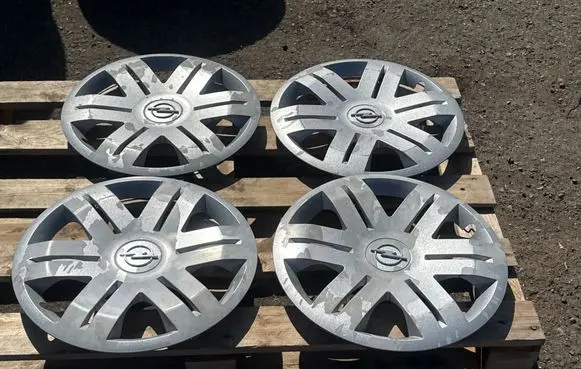 Opel Vivaro R16 wheel hub/cap/trim ART59126
