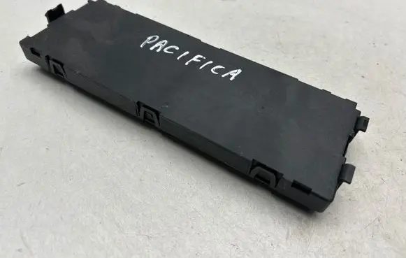 Chrysler Pacifica Seat control module 68321862AB