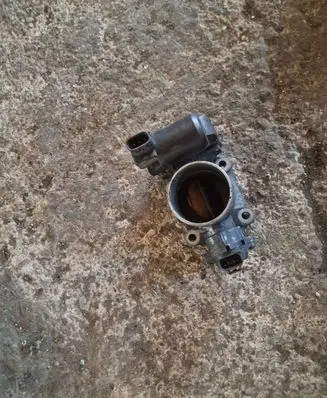 Toyota RAV 4 (XA30) Throttle valve