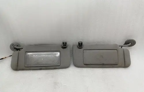 Cadillac STS Sun visor clip/hook/bracket 89023281