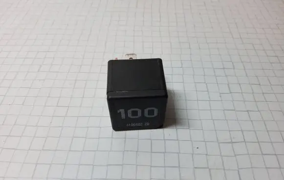 Volkswagen Transporter - Caravelle T5 Other relay 7M0951253A