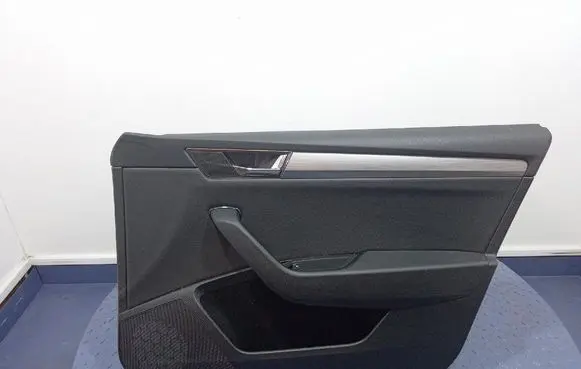 Skoda Superb B5 (3U) Door card panel trim set 3V1867012
