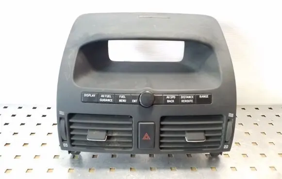 Toyota Avensis T250 Dash center air vent grill