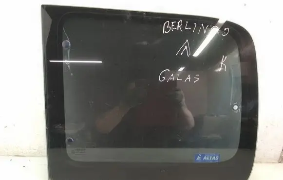 Citroen Berlingo Rear side window 43R000016