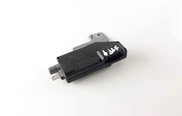Mercedes-Benz ML W163 Aerial antenna amplifier 1638200089 A3174A337393U176