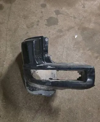 Mitsubishi Pajero Rear bumper corner part panel trim 