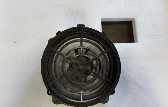 Audi Q7 4L Front door speaker 4L0035415B 494021 289632001