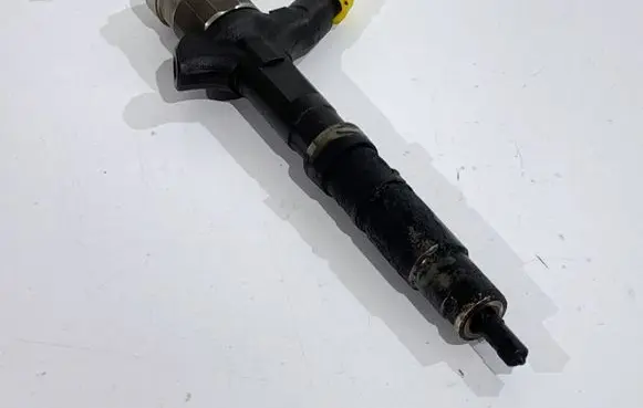 Toyota RAV 4 (XA20) Fuel injectors set 2367027030