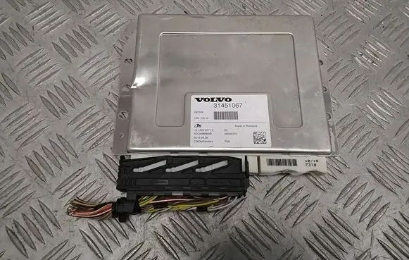 Volvo XC90 Air suspension control unit module (rear) 31451067