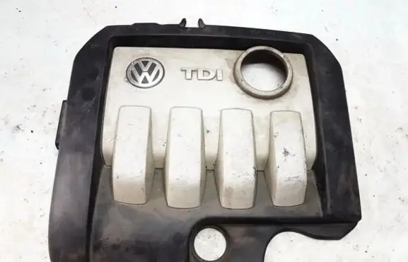 Volkswagen Golf V Engine cover (trim) 03g103925bl 03g103925bm
