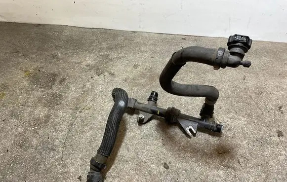 Citroen C4 III e-C4 Engine coolant pipe/hose PA66GF30 9834745480