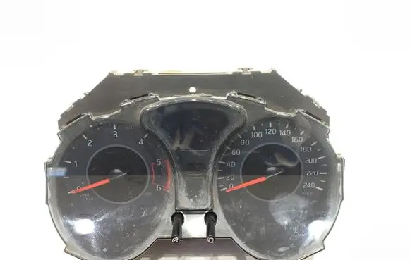 Nissan Juke I F15 Speedometer (instrument cluster) 