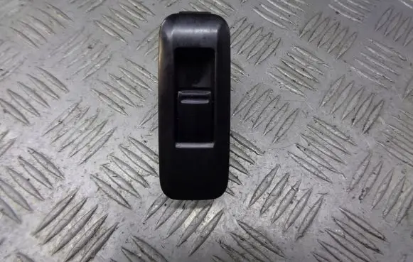 Nissan Primera Quarter vent window switch 