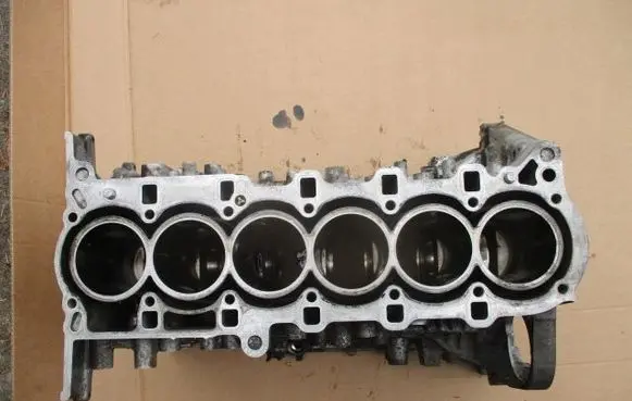 Chevrolet Epica Engine block 96446079