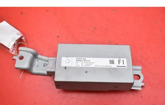 Toyota Corolla Verso E110 Engine control unit/module ECU 8598A-0F010