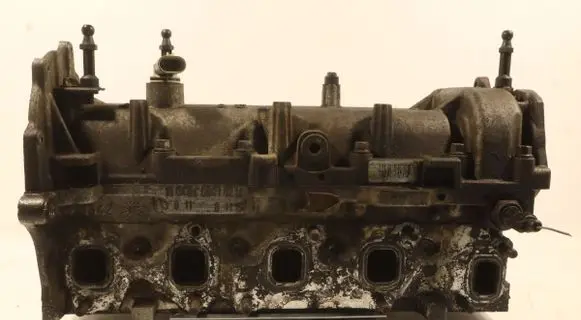 Opel Corsa D Engine head 55193111