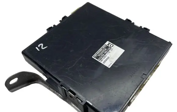 Toyota Avensis T250 Other control units/modules 8969005130 MB1028501740