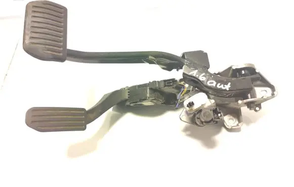 Volvo S60 Pedal assembly 31302351 BQ6FA 11373P07