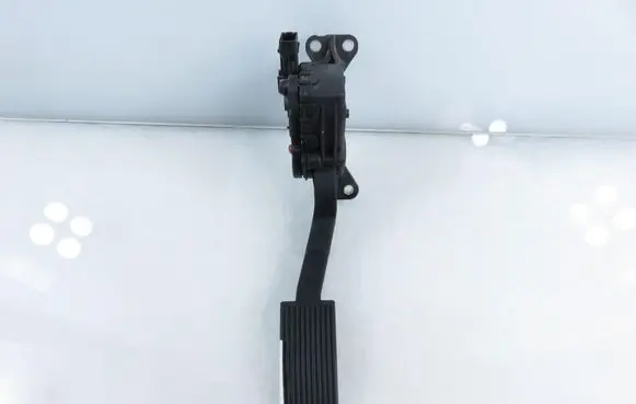 Nissan Pathfinder R51 Accelerator throttle pedal 6PV93390100 GHSP7862212