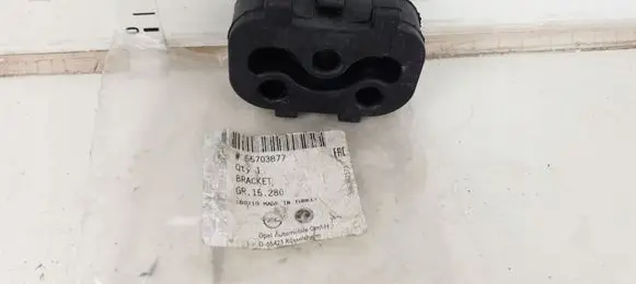 Opel Corsa D Muffler mount bracket/holder 55703877