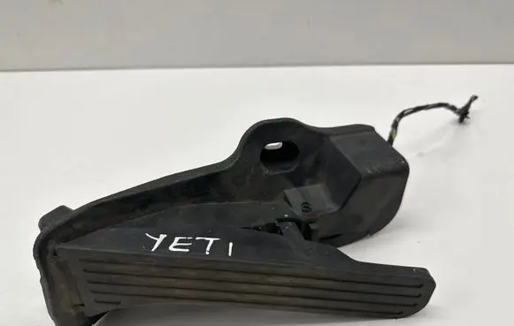 Skoda Yeti (5L) Accelerator throttle pedal