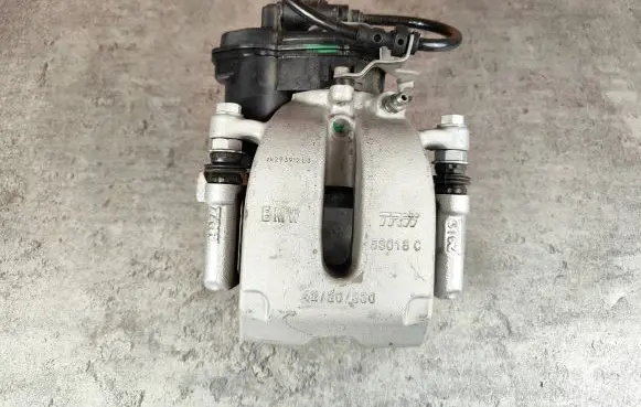 BMW X3 G01 Rear brake caliper 6887385