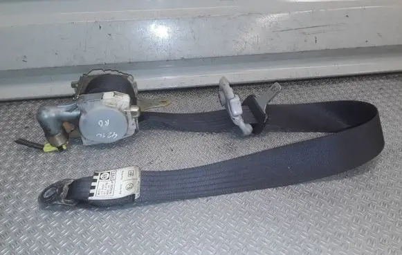 Toyota Corolla Verso E121 Front seatbelt 467053