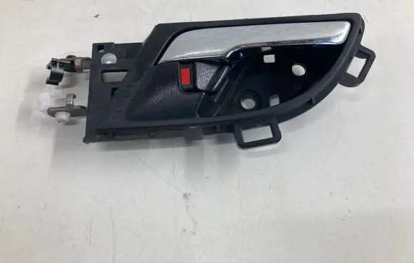 Honda CR-V Front door interior handle