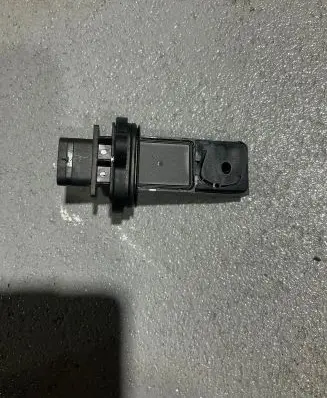 BMW 5 F10 F11 Mass air flow meter 7566990 324315339 0280218270