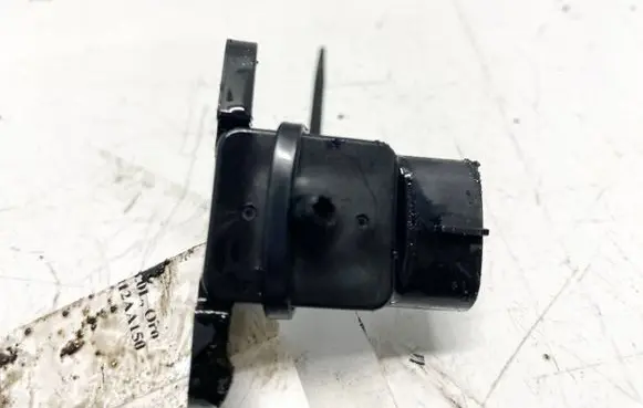 Subaru Legacy Air pressure sensor 22012AA150 079800-5660