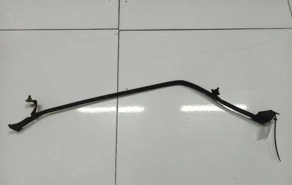 Nissan Almera Tino Fuel tank mounting bracket 