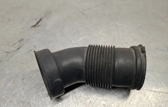 Opel Astra H Air intake hose/pipe 55558369 551020662