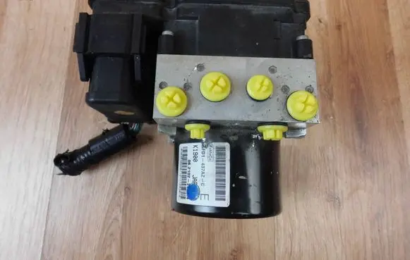 Mazda 3 II ABS Pump BFD1437AZC