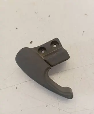 Volkswagen Golf III Engine bonnet (hood) release handle 1H1823533