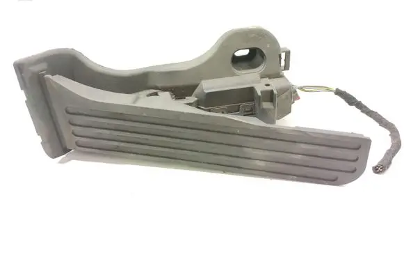 Volkswagen Golf V Accelerator throttle pedal 1T1721503P