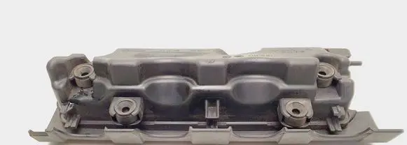 Volkswagen PASSAT B6 Engine cover (trim) 06F129208C