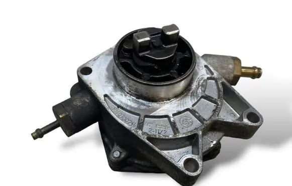Opel Astra H Vacuum pump 9140307520 96440320
