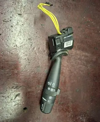 Dodge Caliber Wiper control stalk 214867205