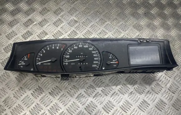 Opel Omega B1 Speedometer (instrument cluster) 90493818 88481674 X69600031