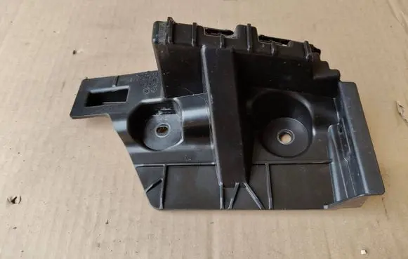 Volkswagen ID. Buzz Front bumper mounting bracket 1T3807484B