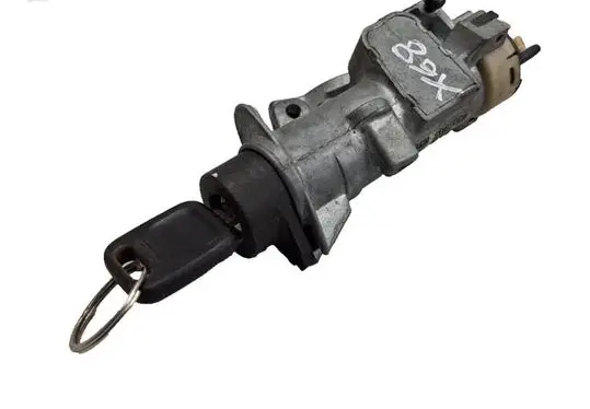 Volkswagen PASSAT B5 Ignition lock 4D0905851A