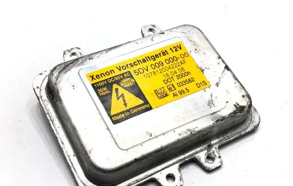 BMW X6 E71 Voltage converter/converter module 5DV00900000