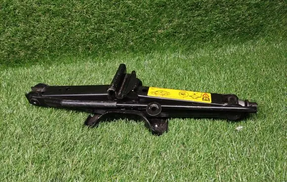 Ford Fiesta Lift Jack 8S4A17080AA