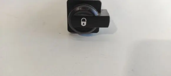Citroen C4 I Central locking switch button 9647662