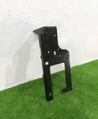 Land Rover Range Rover Evoque L551 Radiator mount bracket K8D28227AC