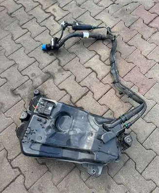 Volkswagen Golf VIII AdBlue liquid reservoir 5Q0131877G