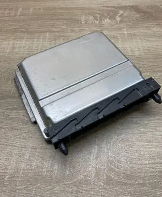 Volvo V70 Engine control unit/module ECU 08677708A 0281010319
