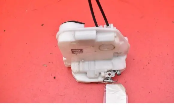Mitsubishi ASX Front door lock A047218