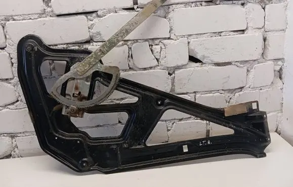 Volkswagen II LT Front door manual window regulator 